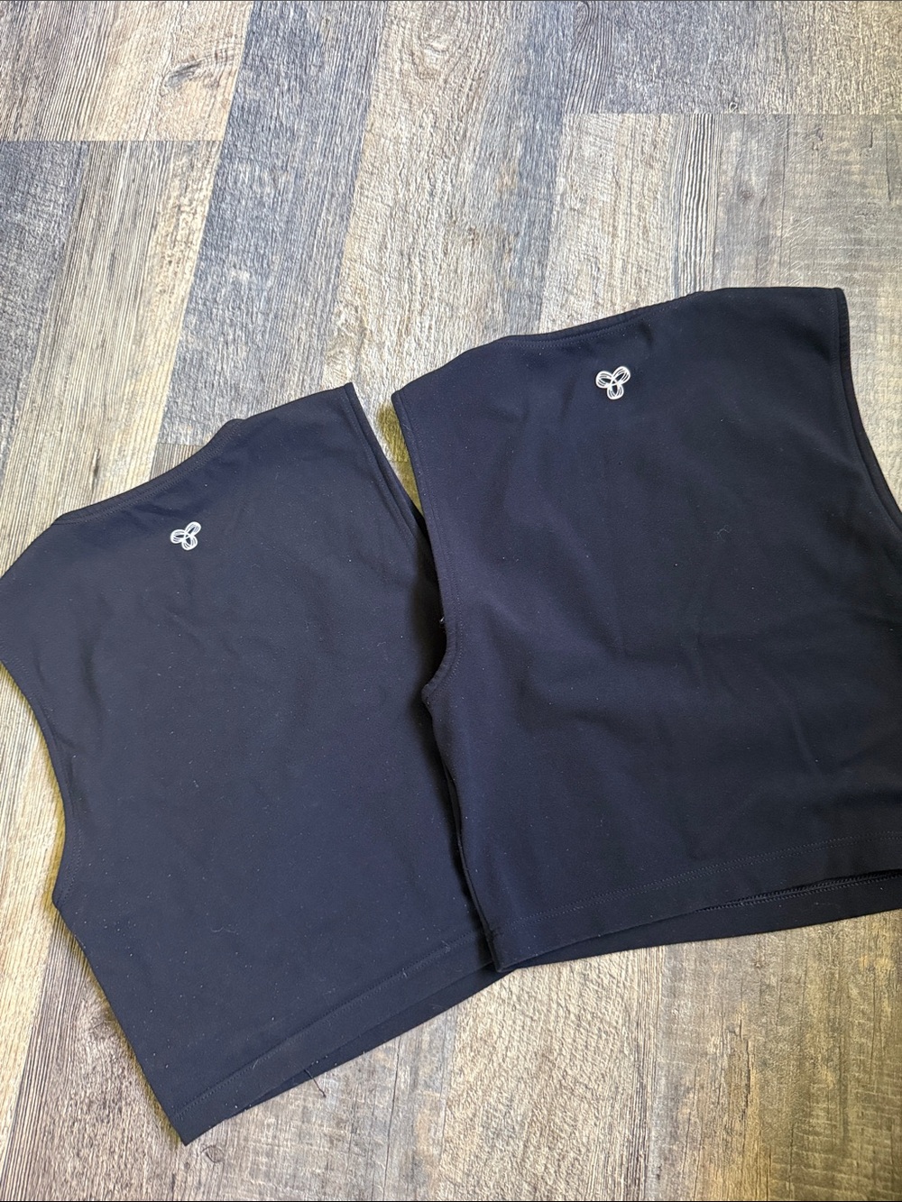 TNA Butter Black Cropped Tank Tops (Set of 2) - Picture 5 of 5